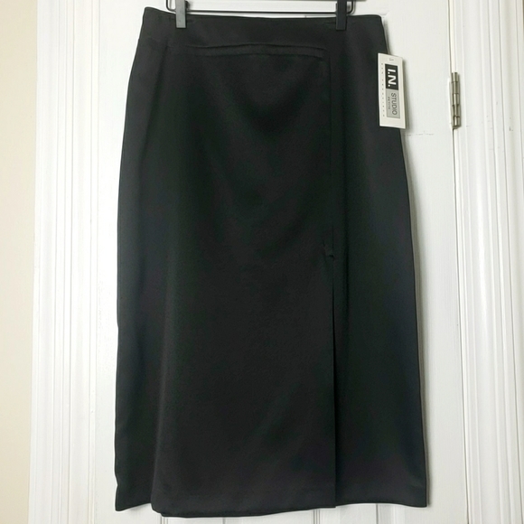 I.N. Studio Dresses & Skirts - NWT black satin midi skirt lined with front slit & back zipper Y2K sz: 14 petite
